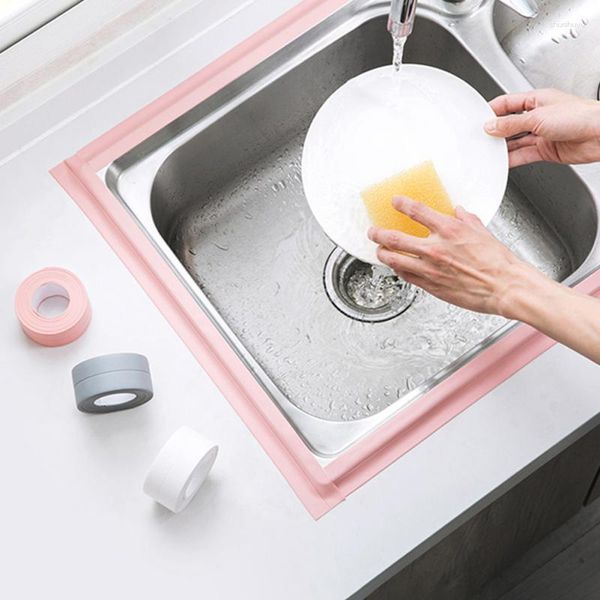 Set di accessori per il bagno Nastro sigillante per doccia da bagno Lavello Adesivo da parete impermeabile autoadesivo in PVC bianco per strisce di mastice da cucina