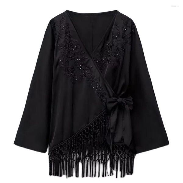 Frauenblusen 2023 Fashion Quasten Stickerei Bogendekoration Perlen doppelte Breasted Kimono Vintage Langarmes Hemd Top