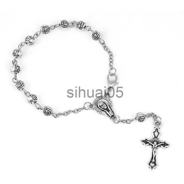 Colares de pingente jóias 2021 tendência jesus cruz charme pulseira cristão suprimentos presentes rosário pulseiras na mão atacado material de liga de zinco x1009 x1010