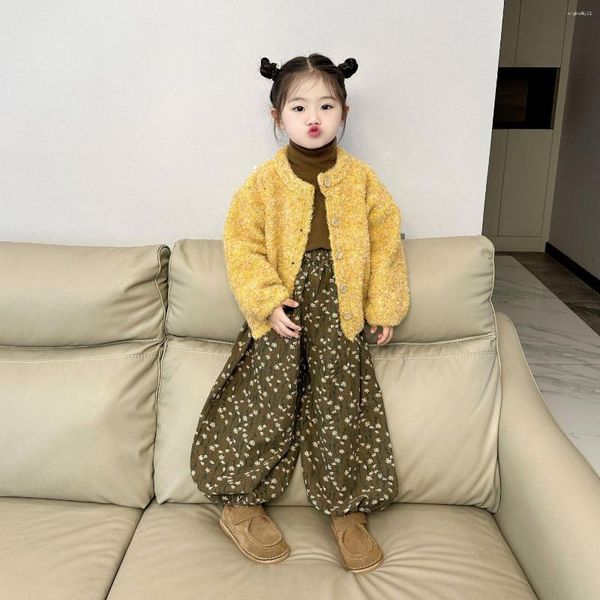 Set di abbigliamento 2023 per bambini in autunno e inverno indossano ragazze in stile coreano pantaloni casual dolce carino