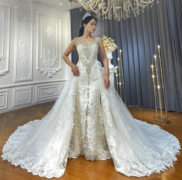 2024 Elegante abito da sposa a sirena treno staccabile scollo a V maniche lunghe lavoro manuale pesante fiori perline di cristallo paillettes abiti da sposa abiti da sposa