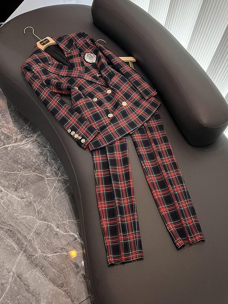 2023 outono vermelho xadrez calças de duas peças define manga longa entalhado-lapela frisado blazers topo com calças compridas conjunto ternos de duas peças d3o071355