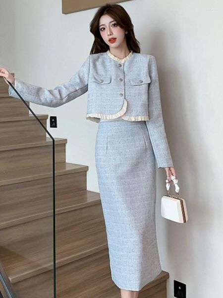 Abiti da lavoro coreano donna plaid 2 pezzi set 2023 autunno giacca a maniche lunghe cappotto casual A-line Midi Skrit primavera elegante O-collo abiti