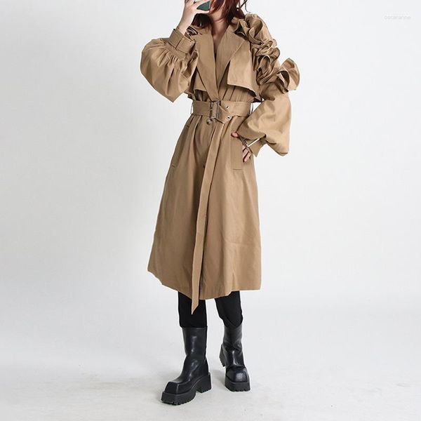 Trench da donna 2023 Design Moda Cappotto Risvolto monopetto Spalla con volant Cintura a maniche lunghe Giacca a vento Autunno