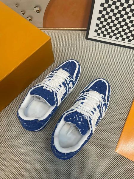Kadın Tasarımcılar Eğitmenler Blue Deri Sıradan Ayakkabı Unisex Street Style Erkek Kadınlar Çalıştırıcı Sneaker Ayakkabıları Son Vintage Spor Kekartı