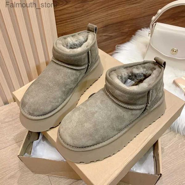 Stivali di marca Scarpe da donna Stivali invernali con pelliccia Australia Stivali-Donne Punta tonda Tacco piatto Moda Peluche Donna Med Lolita 2023 Neve Q231010