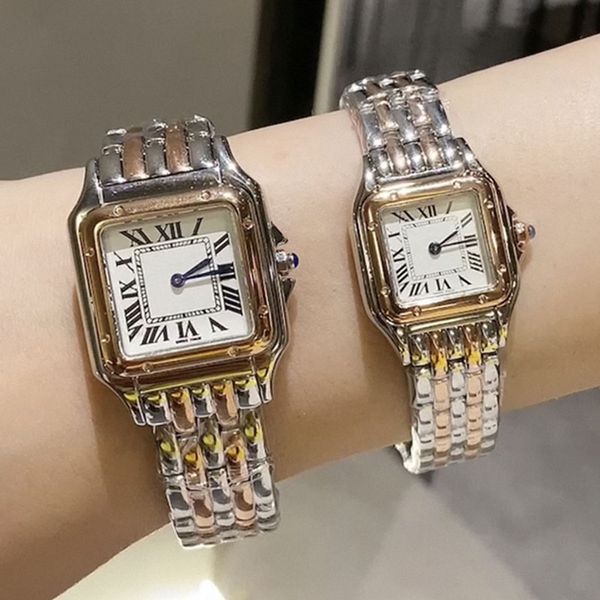 Klasik Bangles Tasarımcısı Gold Silver Watch Women Panthere Moda Kuvars Hareketi Saatler Kare Tank Kadınlar Elmas Bilezikler Montre De Luxe Takı Hediyesi