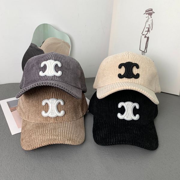 Cappello da pescatore da uomo di marca per uomo Donna Cappellino da baseball con lettera di marca 4 stagioni Cappellino da baseball sportivo di lusso regolabile Lettere da ricamo in velluto a coste Cappellino da sole