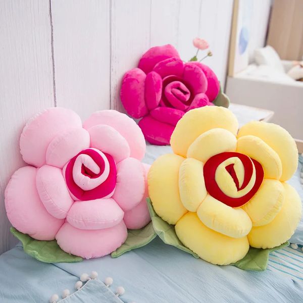 CuscinoCuscino decorativo Rose Cuscino di tiro Fiore Simpatico peluche Cartone animato Regalo creativo Schienale divano Cuscini decorativi per auto Homeflower 231009