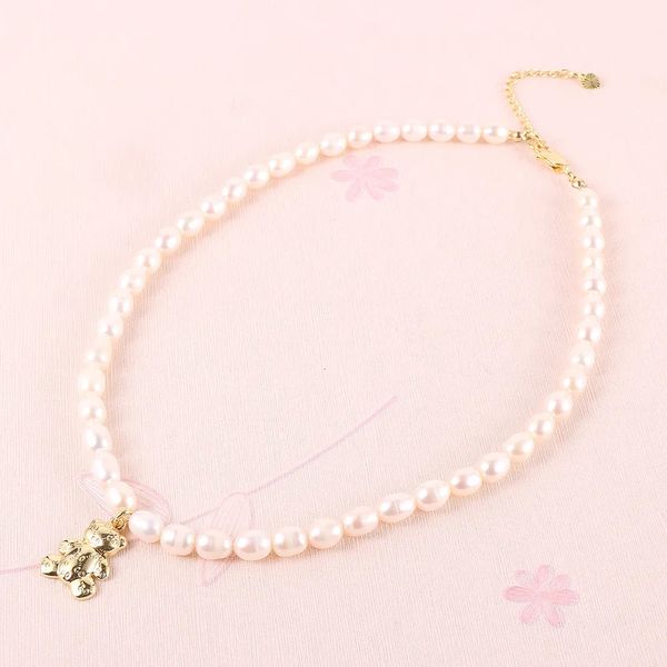 Girocolli Girocollo in vera perla d'acqua dolce rosa bianco con placcato oro 18 carati Collana con pendente a forma di cuore con orsetto carino Gioielli delicati 231010