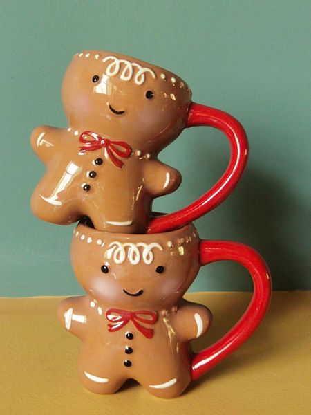 Tazze Tazze in ceramica di Natale Tazza creativa di Natale Cartone animato Omino di pan di zenzero Tazza di caffè Coppia Regali di Natale Regali di Natale Navidad Drink Cups 231009