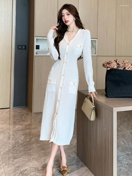 Vestidos casuais vintage coreano branco elegante botão longo para mulheres preto festa manga v-pescoço vestido de malha moda senhoras outono 2023