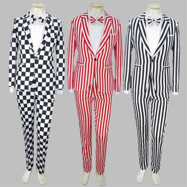 Set da uomo Bebes Cappotto scozzese bianco nero Pantaloni Papillon 3 pezzi Abito da cantante maschile Costume da clown Spettacolo teatrale magico Tema Abito 4XL a righe X0237F