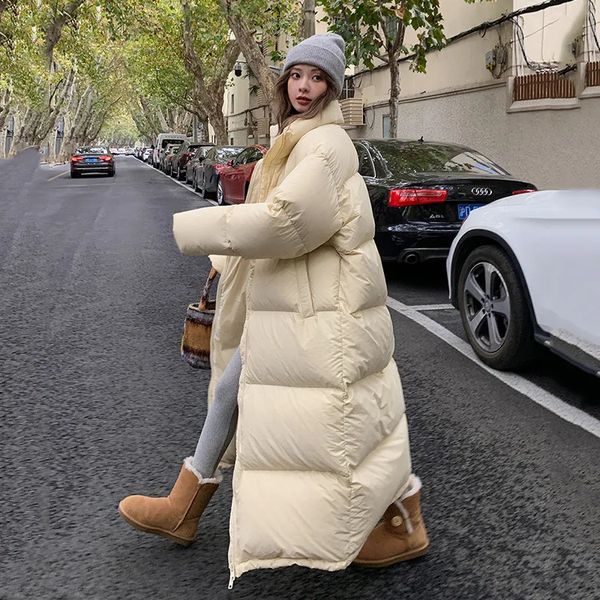 Piumini da donna invernali spessi e caldi piumini lunghi da donna colletto alla coreana sciolto sciarpa piumino piumino d'anatra bianco cappotti femminili 231010