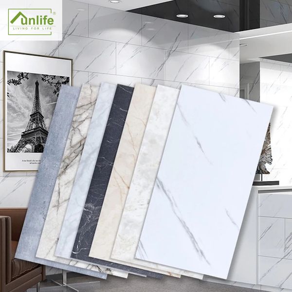 Adesivi murali FunlifeR NOUVELLE MAISONTM 30x60 cm Adesivo per piastrelle in PVC impermeabile in marmo bianco e nero per pavimento cucina bagno 231010