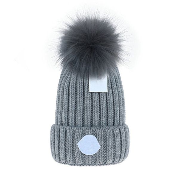 Outono e inverno MONCLiR Homens mulheres chapéu de malha clássico designer Beanie Cap masculino gorro térmico de pele de coelho 18 cores estão disponíveis C-4