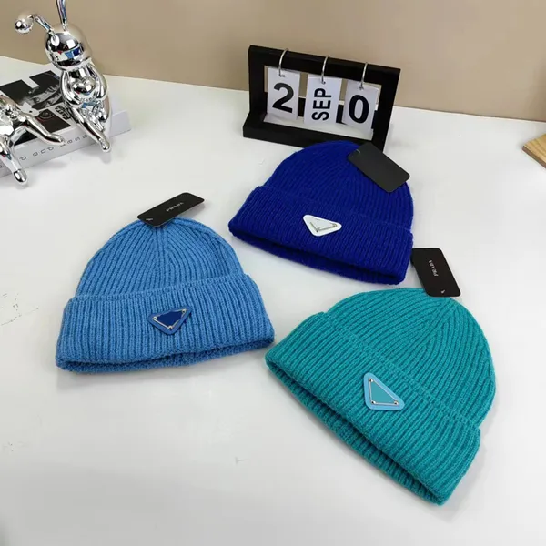 Lüks tasarımcı erkekler Beanie Casquette Kış Şapkası Kadın Açık Beanies Bonnet Man Kafa Sıcak Kaşmir Örme Kafatası Cap Klasik Retro Trucker