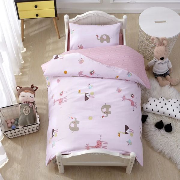 Bettwäsche-Sets 3-teiliges Babybett-Set ohne Kern Baumwolle Quilt Mädchen Cartoon Bettbezug Kissenbezug Blatt CP25 231010