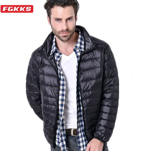Parkas masculinas fgkks outono leve fino pato jaqueta boa marca branca casual ultraleve masculino jaquetas de penas casaco 231010