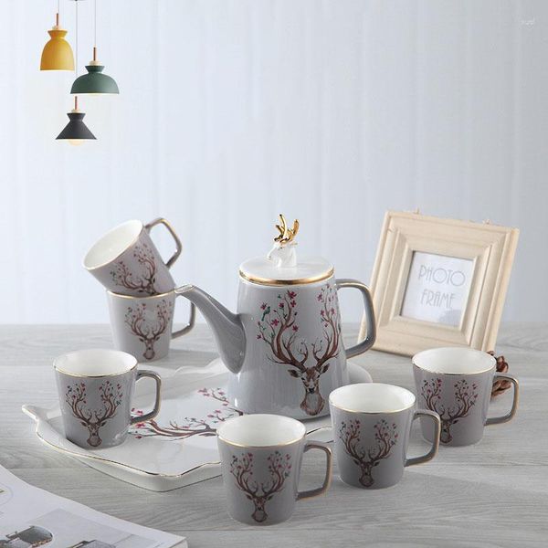 Tazze Piattini Nordic Fashion Ceramica Caffettiera Tazza e vassoio Teiera in porcellana Set da tè Regalo di Natale