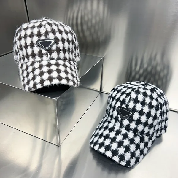 Inverno fuzzy boné de beisebol designer de luxo gorro bonnet mulheres homens cabidos chapéus clássico lã triângulo bola bonés 23101117z