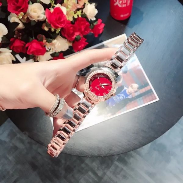 2023 New Rose Gold Três Séries de Agulha Luxo Mens Relógios Numeral Romano Dial Quartz Watch Designer Relógios de Pulso Top Brand Fashion Steel Belt