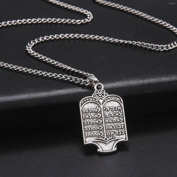 Pendentif Colliers Fishhook juif Torah défilement 10 commandements amulette collier chaîne surnaturelle judaïsme lettre livre cadeau pour homme femme