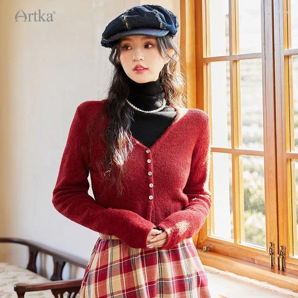 Женский трикотаж ARTKA 2023, осенний женский кардиган, элегантный винтажный красный шерстяной свитер, топ с длинным рукавом и v-образным вырезом, короткое пальто WB92238Q