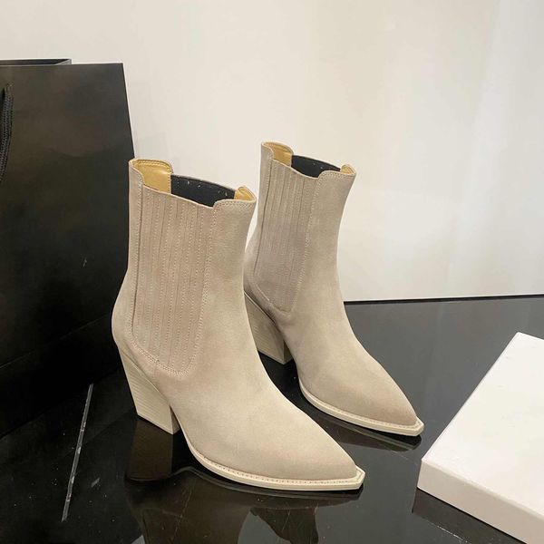 Botas de combate curtas ocidentais, botas femininas de couro bovino de alta qualidade, estilo clássico da marca, confortáveis, casuais e minimalistas.