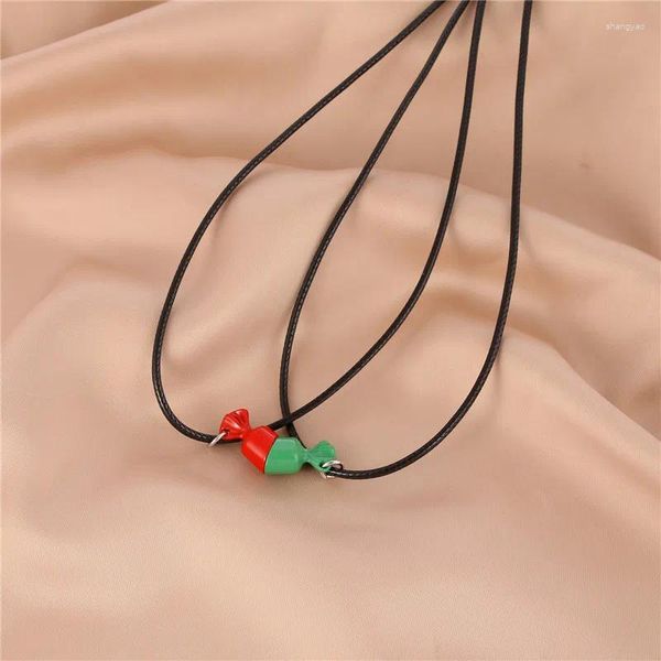 Collane con ciondolo Set da 2 pezzi Caramelle multicolori Coppia magnetica per donne Uomini Fascino Cuore Coppia di amici Collana Gioielli per feste