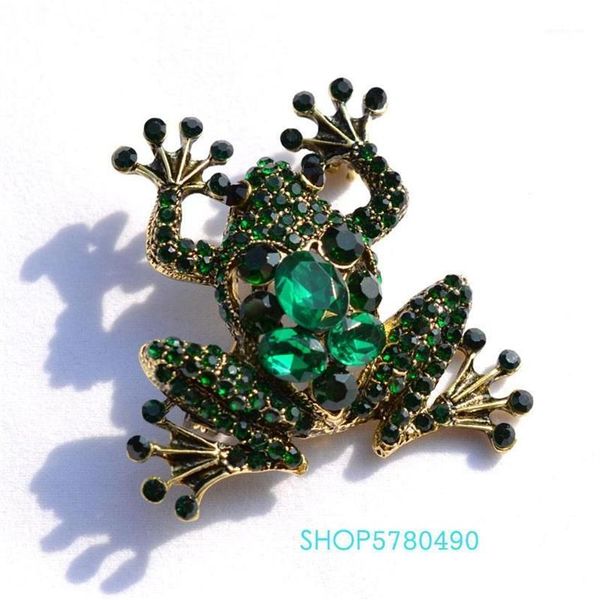 Vintage Rhinestone Frog Brooch Yeşil Renkli Kadınlar Kristal Göğüs Pimi Lady Cats Parts Parti Süsleri Klasik Takı Lüks1271L