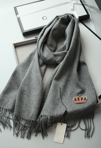 Nuove sciarpe di lusso Sciarpa di design Pashmina per sciarpe calde di lana Moda classica Sciarpe da donna e avvolgere da uomo Scialle lungo in lana di cashmere guang0012