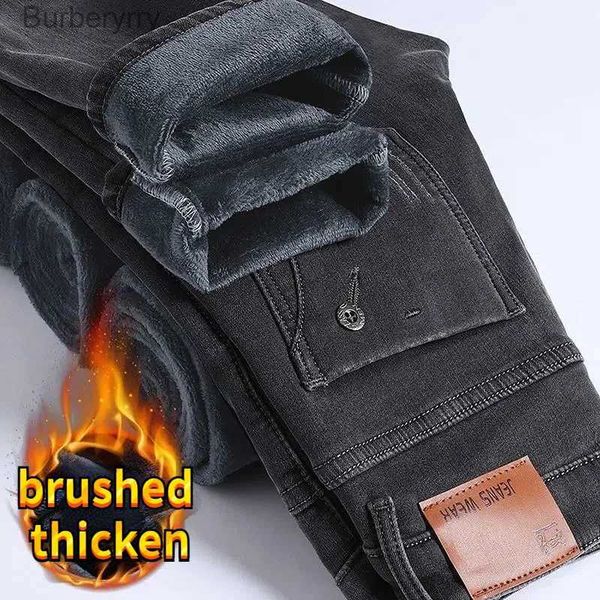 Jeans Masculinos Outono e Inverno Lã de Pelúcia Moda Coreana Homens Jeans Skinny Homens Escovado Denim Fleece Slim Manter Quente Calças Grossas Calças JeansL231011