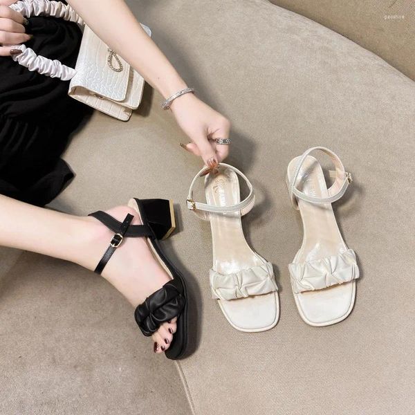 Sandalet Peri Tarzı Fashionsandals Kadın Yüksek Topuklular 2023 Yaz aylarında etekle bir çizgi mizaç giyen kadın ayakkabıları