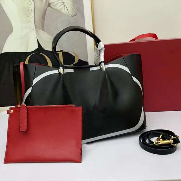 Einkaufstasche aus Rindsleder, Luxus-Designer-Damenhandtaschen, Einkaufstasche, Vintage-Umhängetaschen aus Messing mit Nachbehandlung, Nieten und Metallbeschlägen
