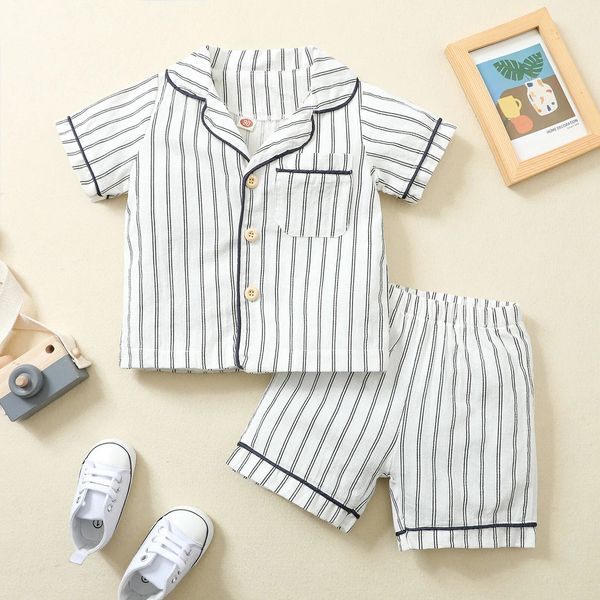 Pijamas de duas peças listrado impressão bebê crianças meninos pijamas define verão algodão linho manga curta botão camisa alta cintura shorts 2pcs terno 231012