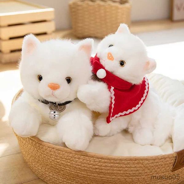 Suprimentos de brinquedo de Natal simulação gato branco brinquedo de pelúcia bonito animais de pelúcia bonecas peluche realista com sinos manto crianças r231012