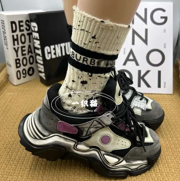 Yeni Çorap Kadın Malları Boya Kişiselleştirilmiş Orta Kaliflik Çorap Mektubu Moda Markası Instagram Mesh Kırmızı Gelgit Dekoratif Çoraplar