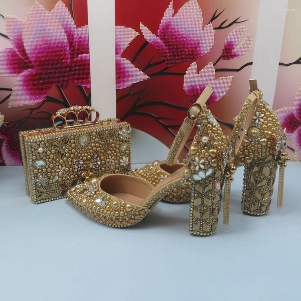 Sapatos de vestido 2023 luxo champanhe ouro cristal sapato de casamento e saco feminino salto grosso sandálias altas senhoras festa apontada