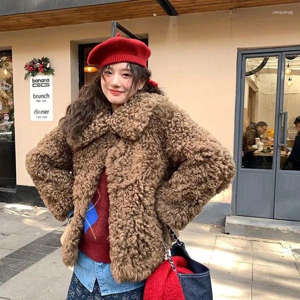 Frauen Pelz 2023 Winter Mode Frauen High-End-Kurze Lamm Wolle Mantel Weibliche Revers Einfarbig Faux OutcoatCasual vielseitige Oberbekleidung