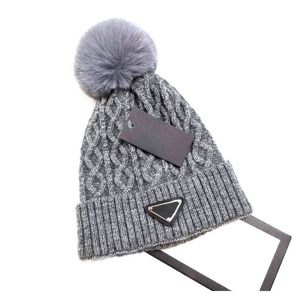 Fedora autunno/inverno di design classico Cappello lavorato a maglia universale per uomo e donna caldo Cappello in lana caldo per esterno in lana autunnale