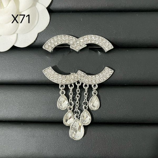 Damen-Diamant-Broschen, luxuriöse Herz-Buchstaben-Brosche, neue Herbstmode, Geschenk, Schmuck, 925er Silber vergoldet, Liebesgeschenk-Brosche, Hochzeit, Party, Charm-Pins