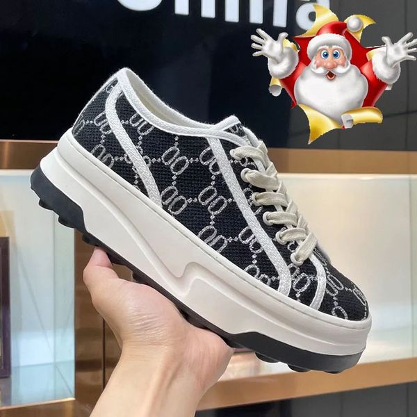 2024 Designer New Womens Fashion Platform Scarpe Casual Sneakers Allenatori ricamati Black White Green Stripes Walking Mens Women 1977 Sneakers Screener D88