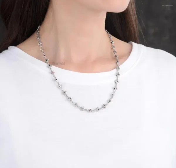 Catene S925 Sterling Silve Moda Retro Thai Argento Vite Erba Grano Personaggio femminile Collana con pendente quadrifoglio