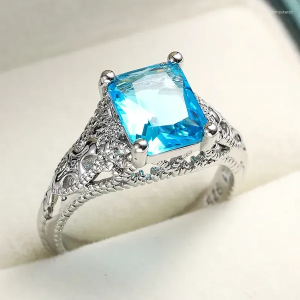 Hochzeit Ringe Vintage Hellblau Quadratisch Schnitt 4 Frauen Ring Carving Blume Intarsien Zirkon Weibliche Silber Farbe Schmuck Großhandel