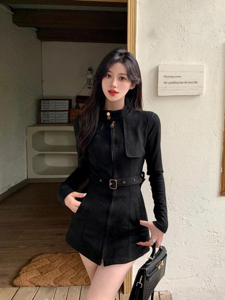 Trench da donna Giacca slim vintage di media lunghezza con colletto alla coreana Elegante cappotto a maniche lunghe in vita con cintura in velluto di daino