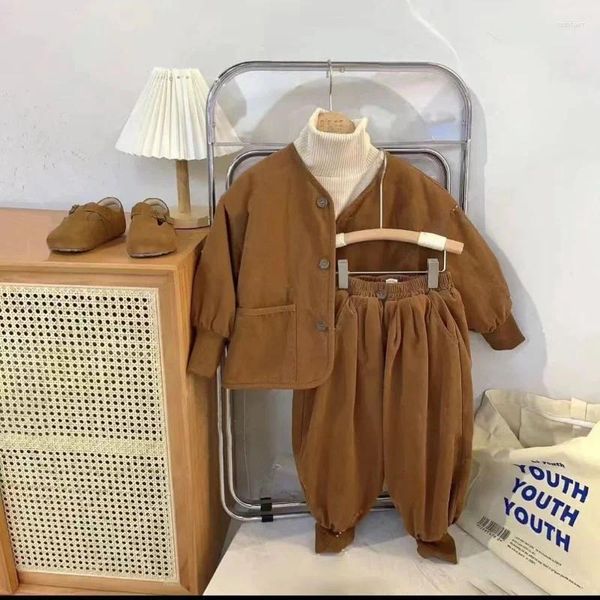 Set di abbigliamento Abito in peluche per ragazzi Stile invernale per bambini e giacca calda addensata Abiti occidentali
