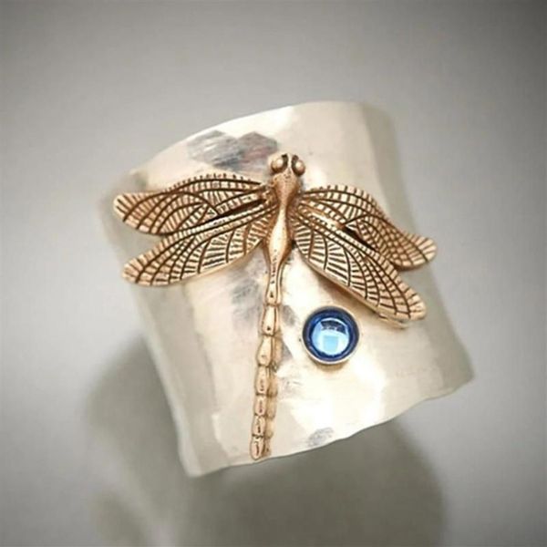 Anéis de cluster Uilz Design Dragonfly Cuff Ring Natural Moonstone Clear Quartz Blue Crystal para Mulheres Jóias de Casamento CRL229205M