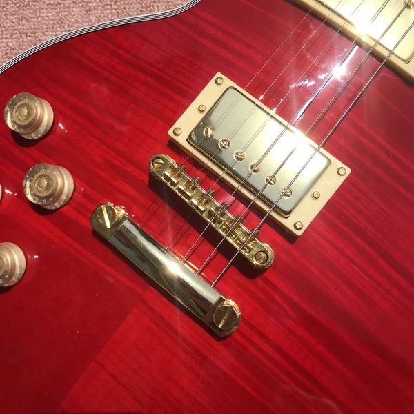 Top in acero fiammato per chitarra elettrica, personalizzato per mano sinistra, colore rosso trasparente, tastiera in palissandro, hardware dorato 00