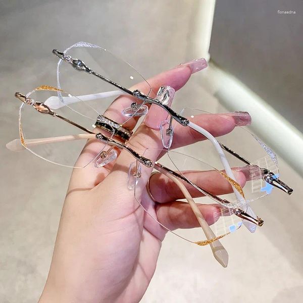 Güneş gözlükleri bayan çerçevesiz anti-tüm ışık kristal okuma gözlükleri moda alaşım elmas jöle çerçeve presbbiyopik gözlükler